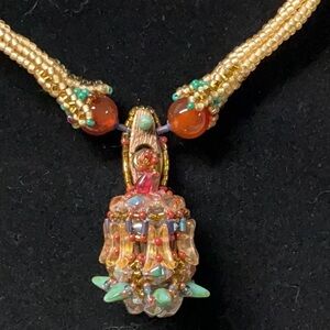 Elegant Beaded Necklace with Gold and Multicolor Accents